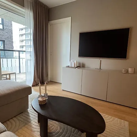 In Loren With A Balcony And Parking Leilighet *